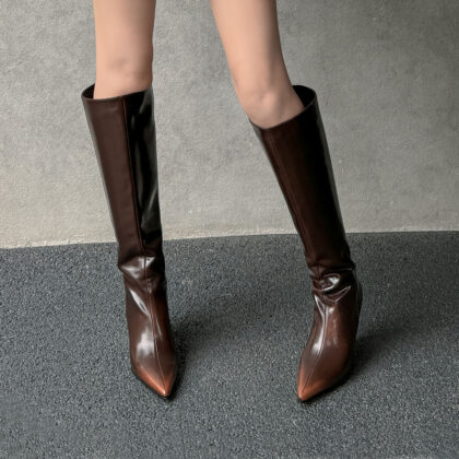 Temperament Pointed Cowhide Wedge Large Boots