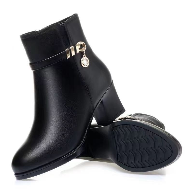 Velvet Thermal Non-slip Middle-aged And Elderly Female Boots - Image 6