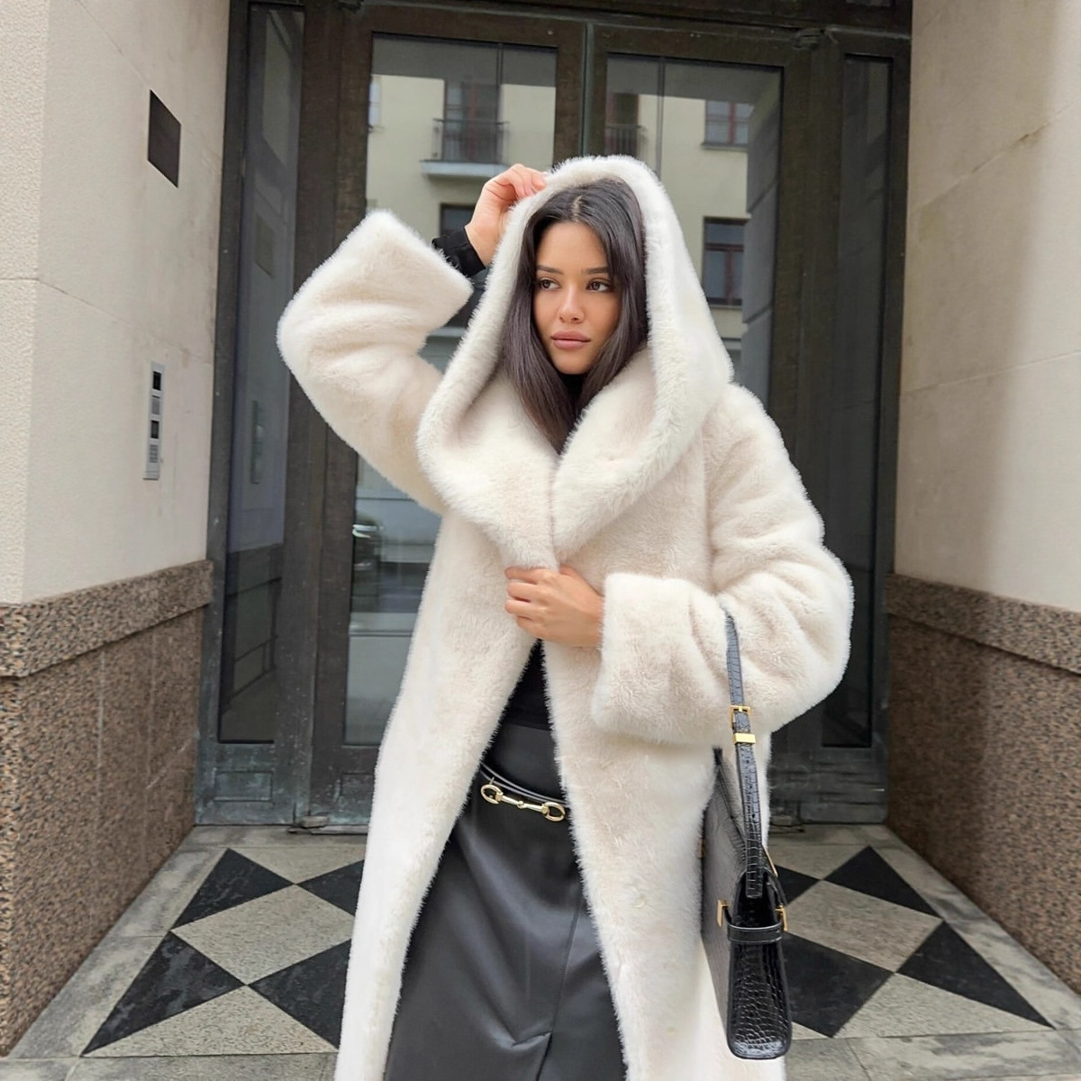 Long Hooded Coat For Women — изображение 4