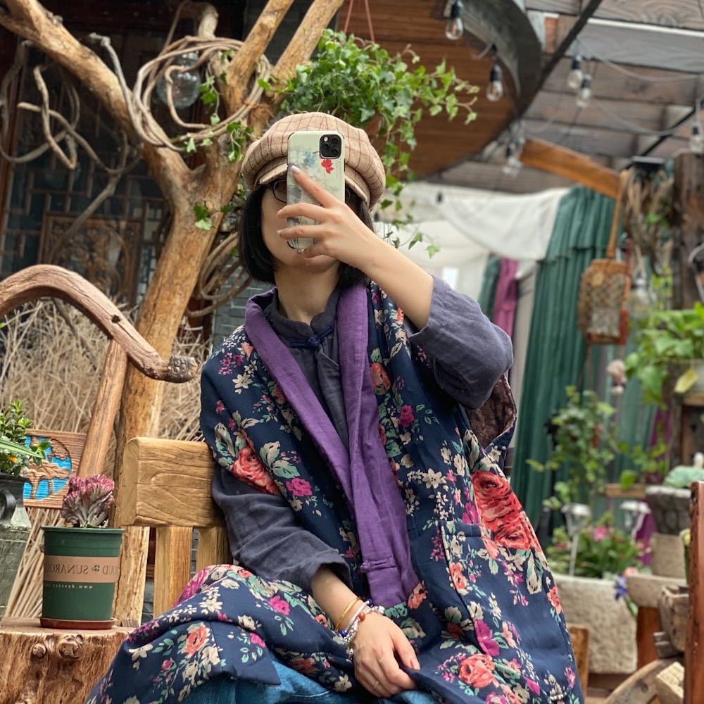 Antique Mud Cotton Linen Contrast Color Loose Quilted Long Waistcoat - Image 10