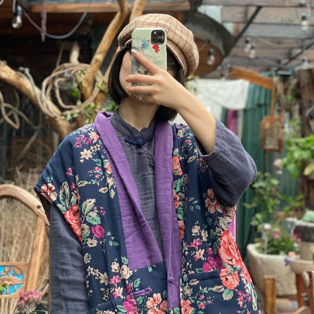 Antique Mud Cotton Linen Contrast Color Loose Quilted Long Waistcoat - Image 9