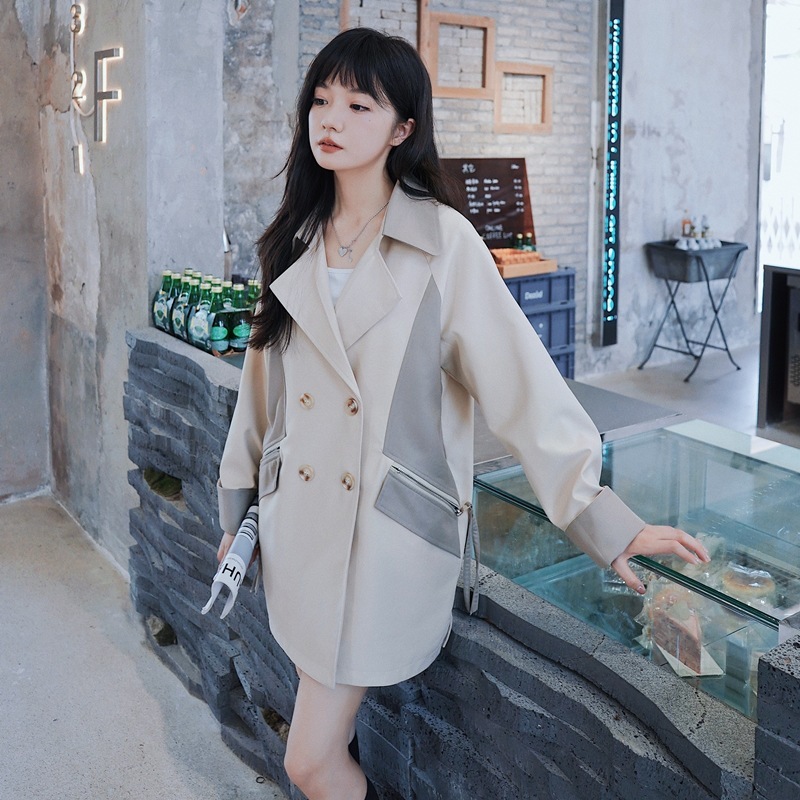 Loose Contrast Color Casual Creamy-white Short Trench Coat - Image 5