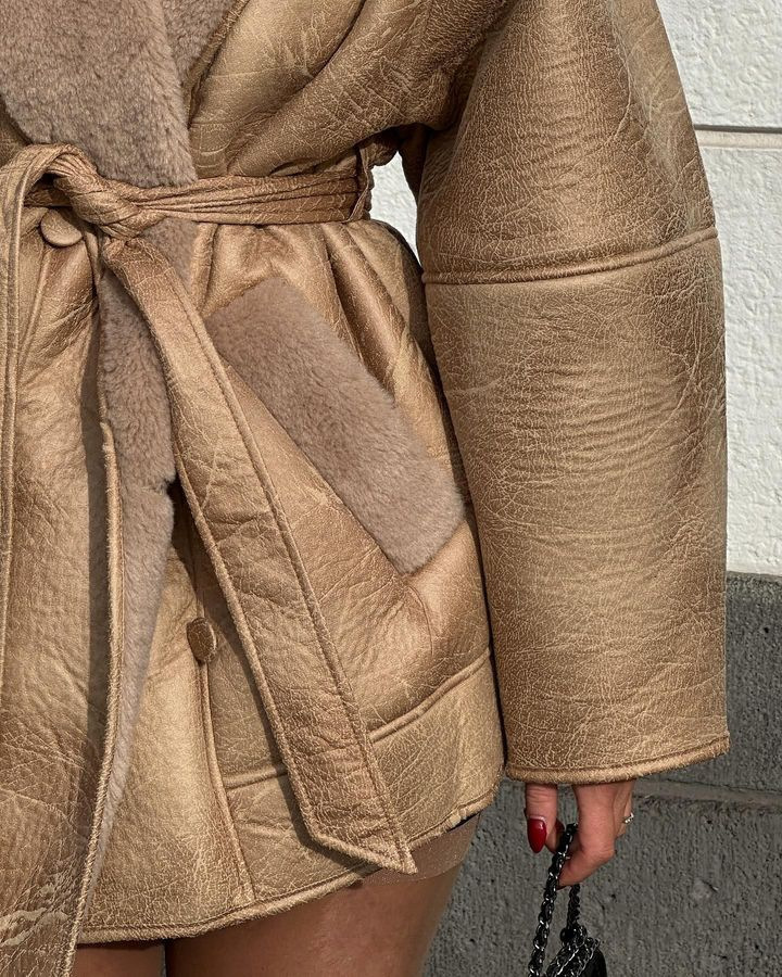 Women's Fashionable Cashmere Leather Fur Collar Composite Belt Coat - Image 4