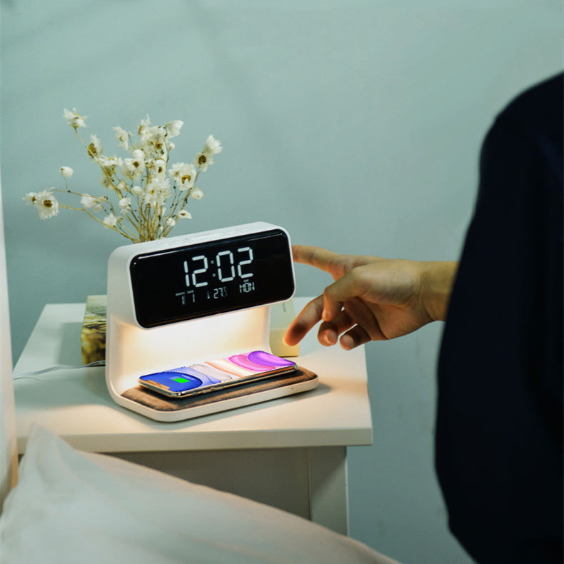 Creative 3 In 1 Bedside Lamp Wireless Charging LCD Screen Alarm Clock Wireless Phone Charger - Image 3